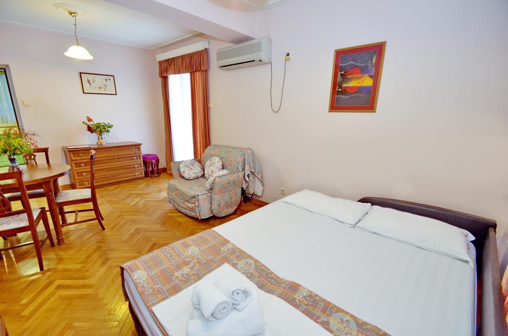 Villa Velzon Guesthouse Будва Номер фото