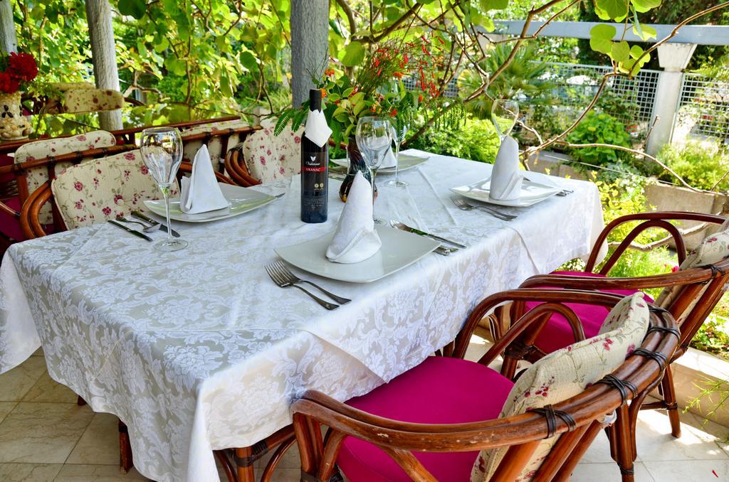 Villa Velzon Guesthouse Будва Экстерьер фото