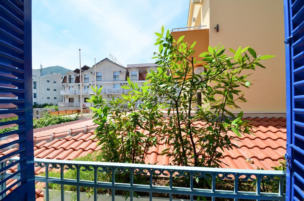 Villa Velzon Guesthouse Будва Экстерьер фото