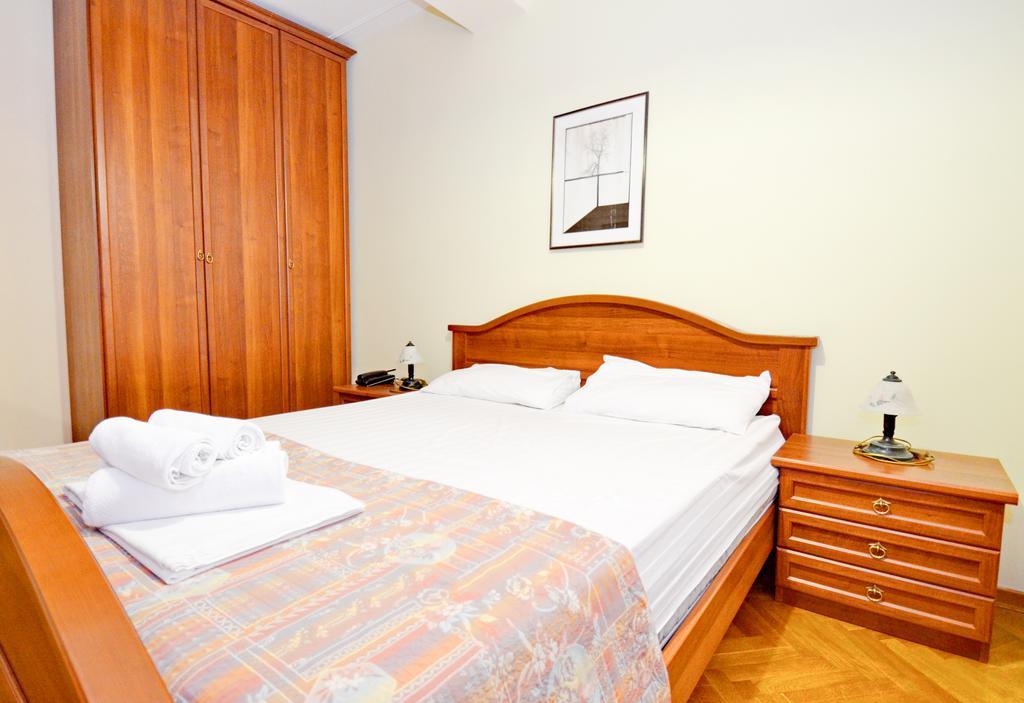 Villa Velzon Guesthouse Будва Экстерьер фото