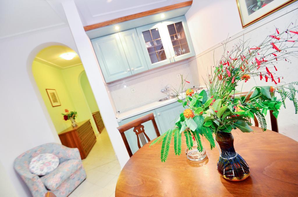Villa Velzon Guesthouse Будва Экстерьер фото