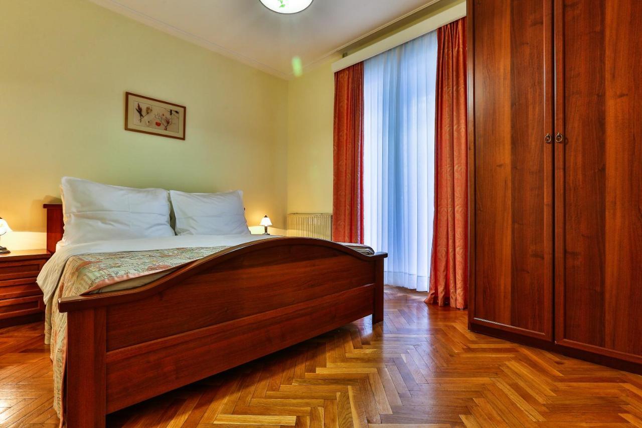 Villa Velzon Guesthouse Будва Экстерьер фото