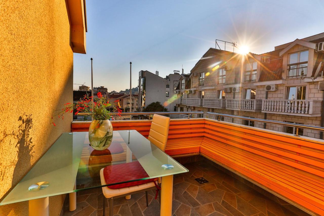 Villa Velzon Guesthouse Будва Экстерьер фото